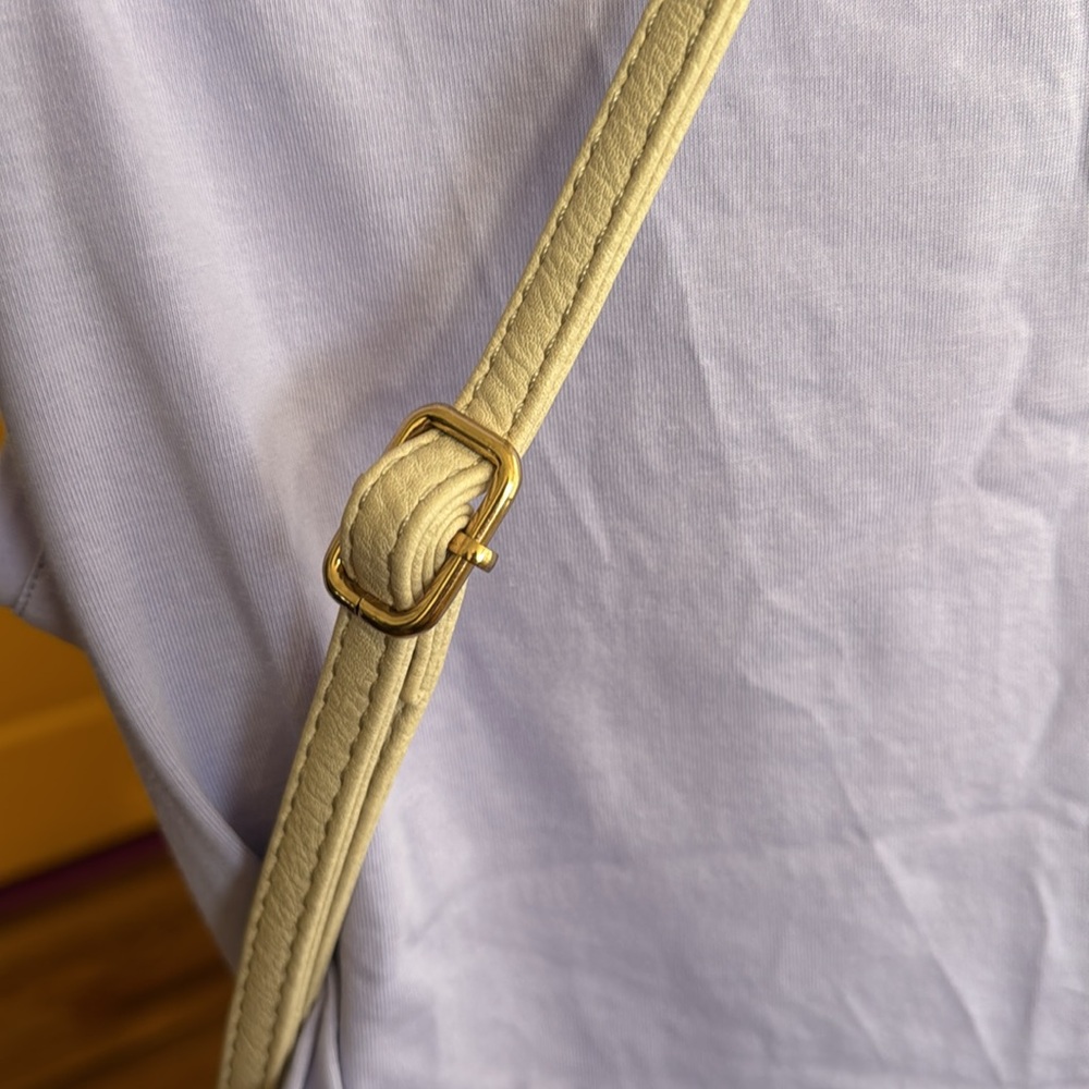 Cream/Bone/Tan Colored Cross Body Bag Gold Tone Hardware Tassel Kiss Lock Clasp - Picture 9 of 17